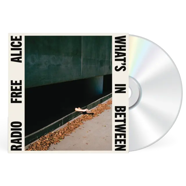Radio Free Alice – What's In Between | CD | Pre-order 30 ottobre 2026