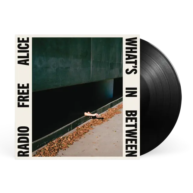 Radio Free Alice – What's In Between | LP vinile nero | Pre-order 30 ottobre 2026